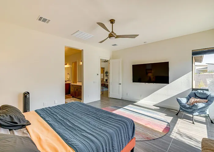 Mtn Views, Pool & Hot Tub: Oasis Phoenix
